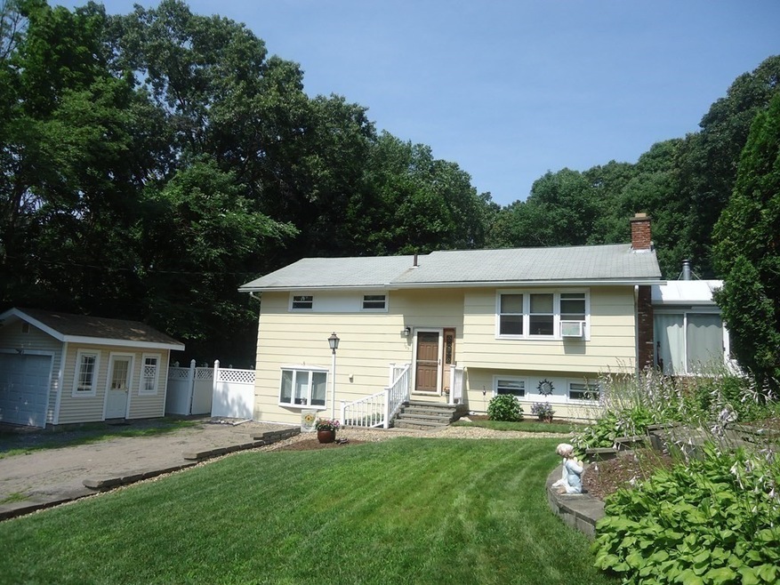 105 Fort Meadow Dr, Hudson, MA 01749 - photo 1