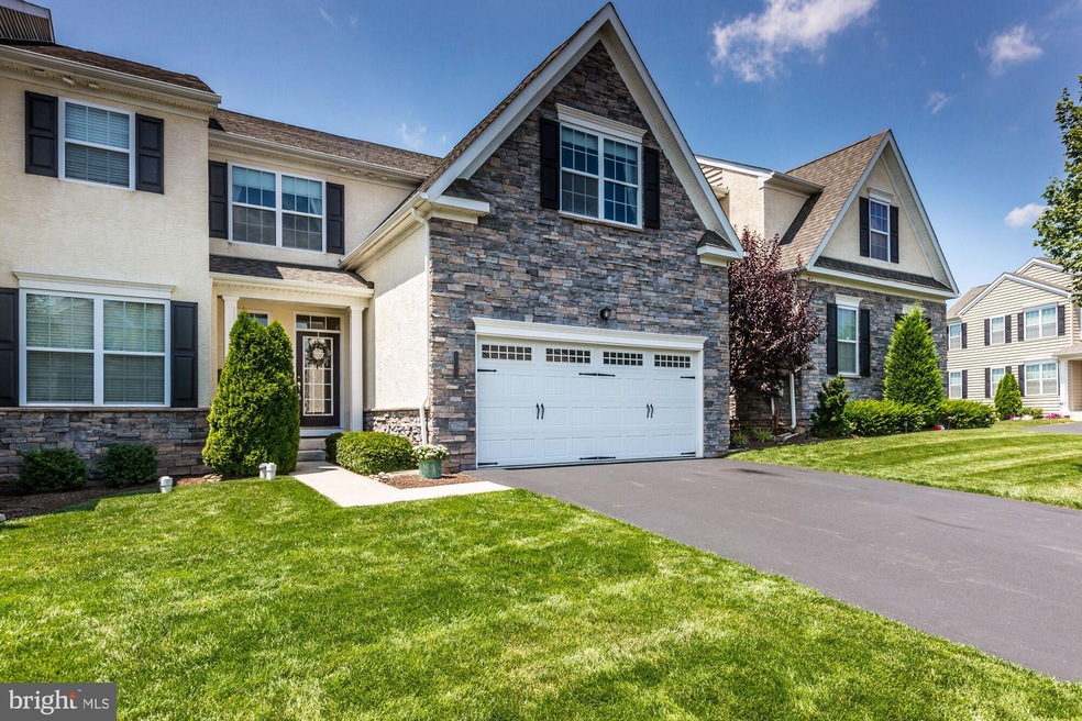 1009 Thorndale Dr, Lansdale, PA 19446 - photo 1