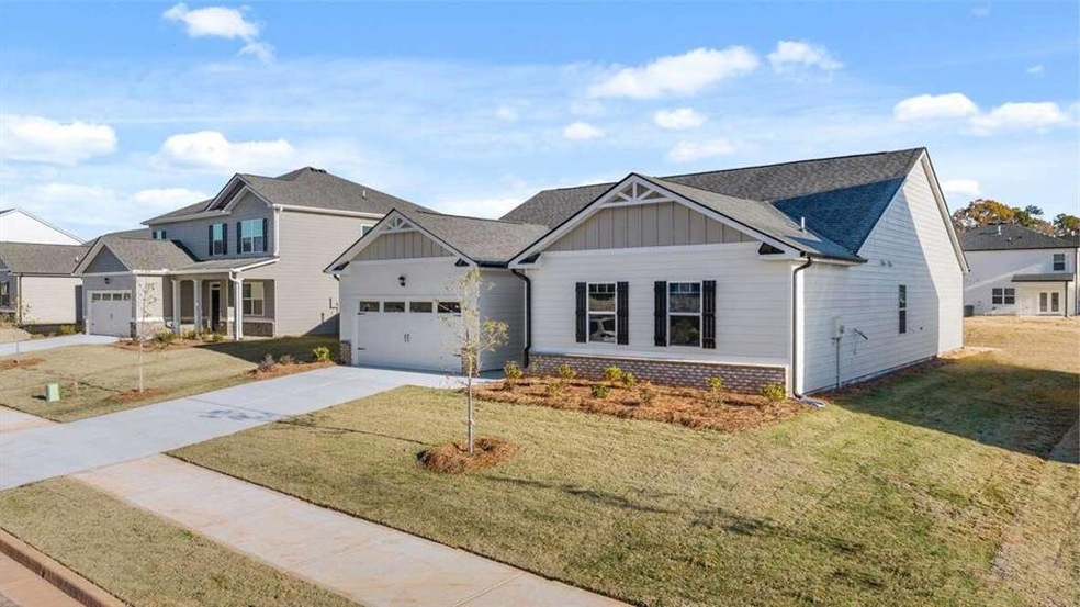 437 Daurian Dr, Winder, GA 30680 - photo 1