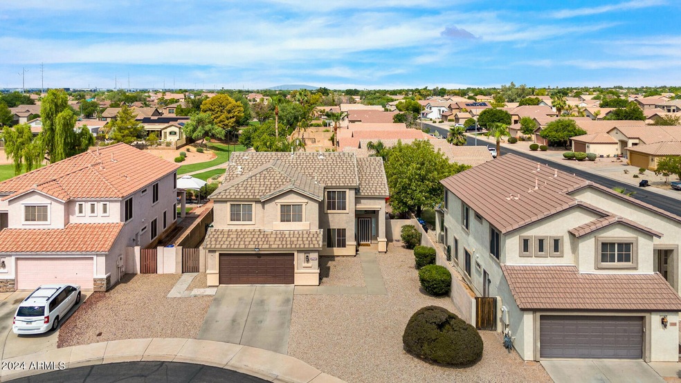 Wonderful home in Cul-de-Sac location