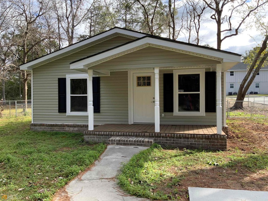 405 E 2nd St, Springfield, GA 31329 - photo 1
