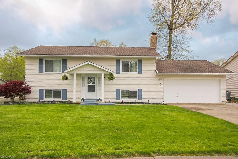 787 Alameda Ave, Sheffield Lake, OH 44054 - photo 1