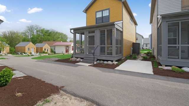 100 Great Loop Dr E, Ottawa, IL 61350 - photo 1