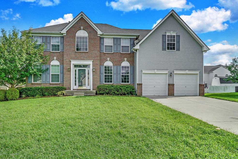 717 Meade Ct, Williamstown, NJ 08094 - photo 1