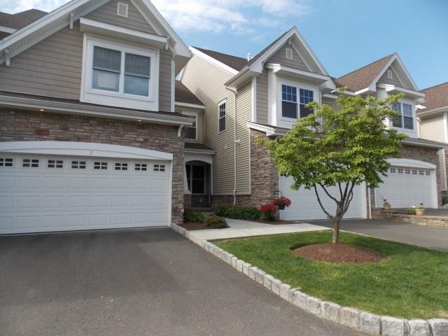 3 Paulding Terrace, Danbury, CT 06810 - photo 1