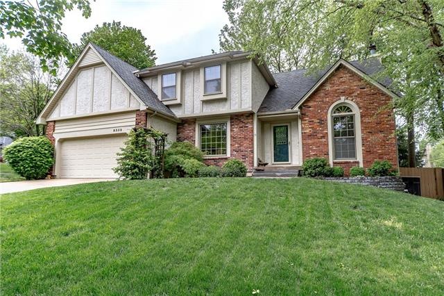 8352 Acuff Ln, Lenexa, KS 66215 - photo 1