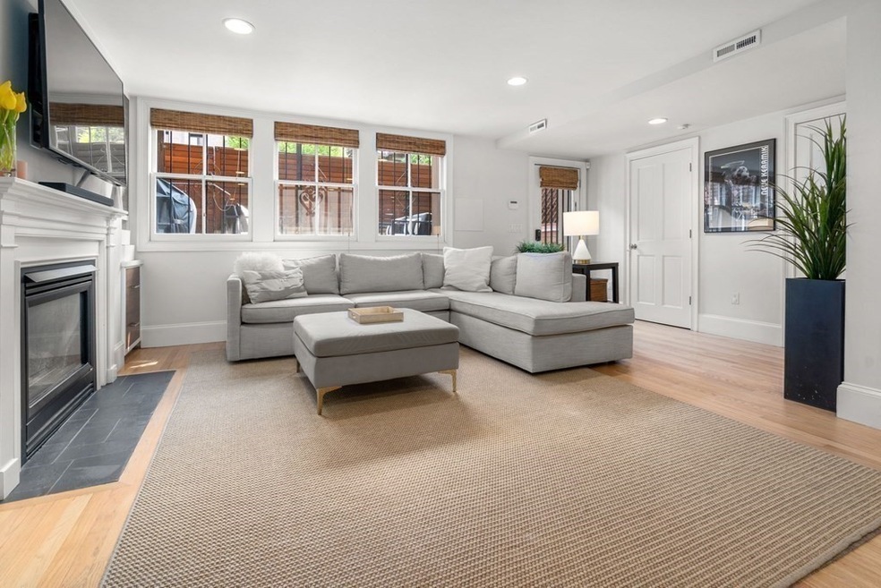 29 Upton St unit 1, Boston, MA 02118 - photo 1