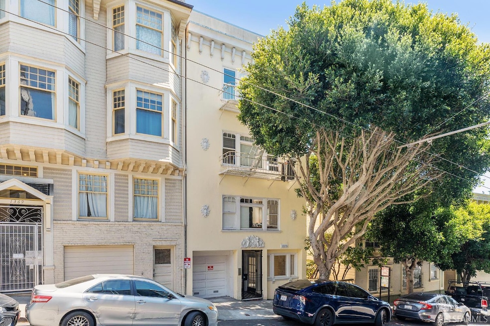 1375 Sacramento St unit 3, San Francisco, CA 94109 - photo 1