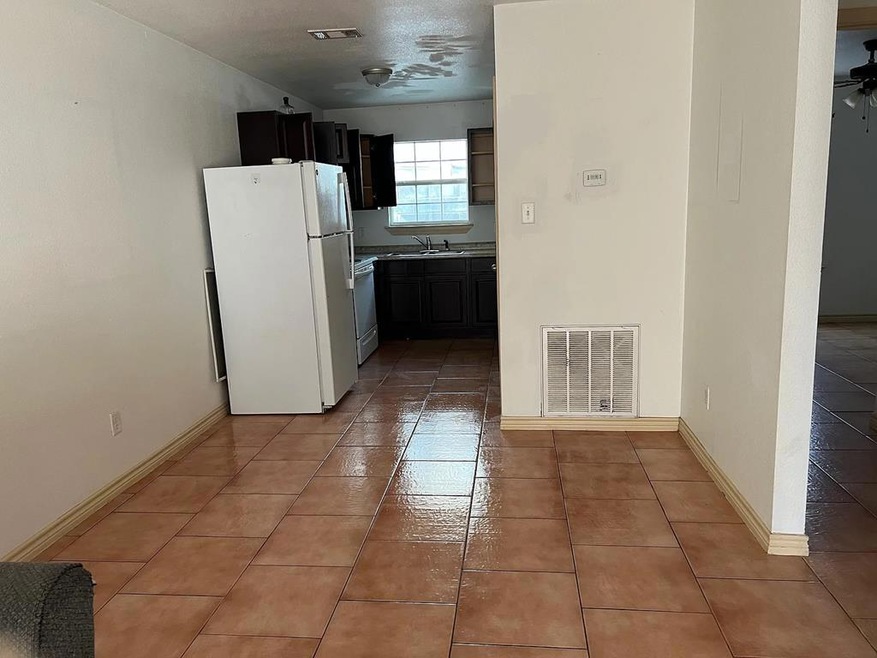 1787 Calle Ginebra unit 7, Eagle Pass, TX 78852 - photo 1