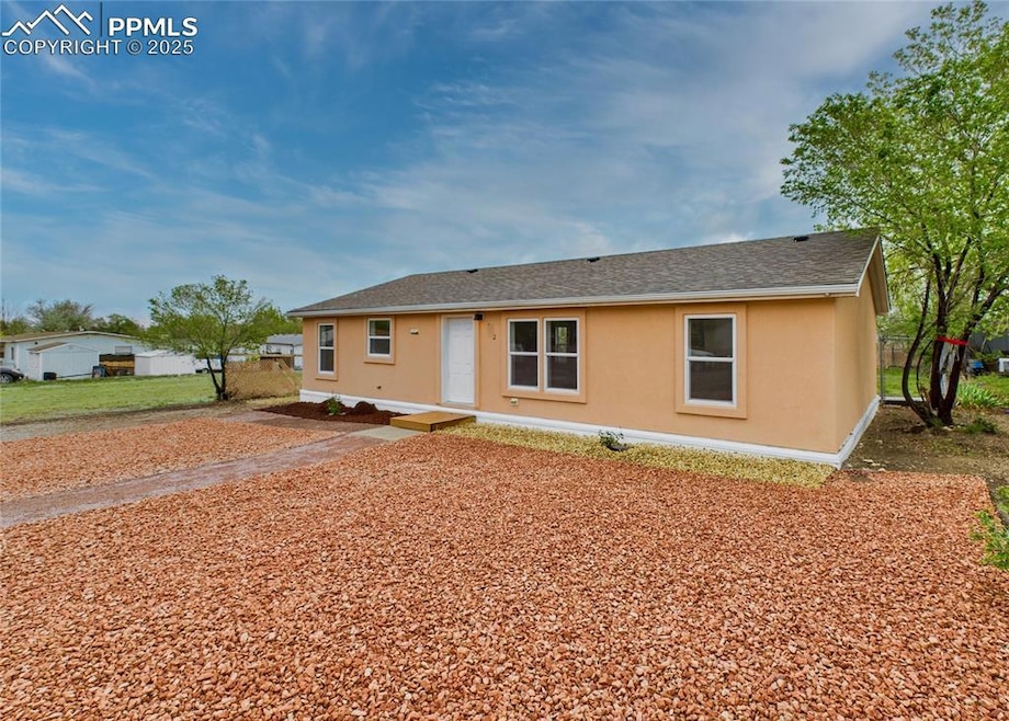 952 S Tolstoi Dr, Pueblo, CO 81007 - photo 1