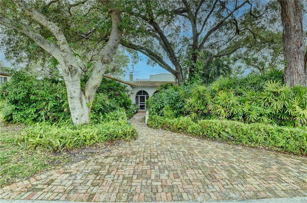 Sold $1,475,000 • Co-Listing Agent