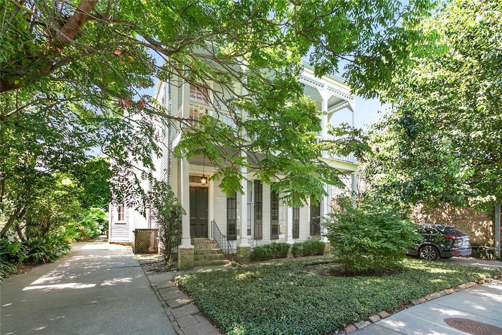 For Sale $1,100,000 • Co-Listing Agent