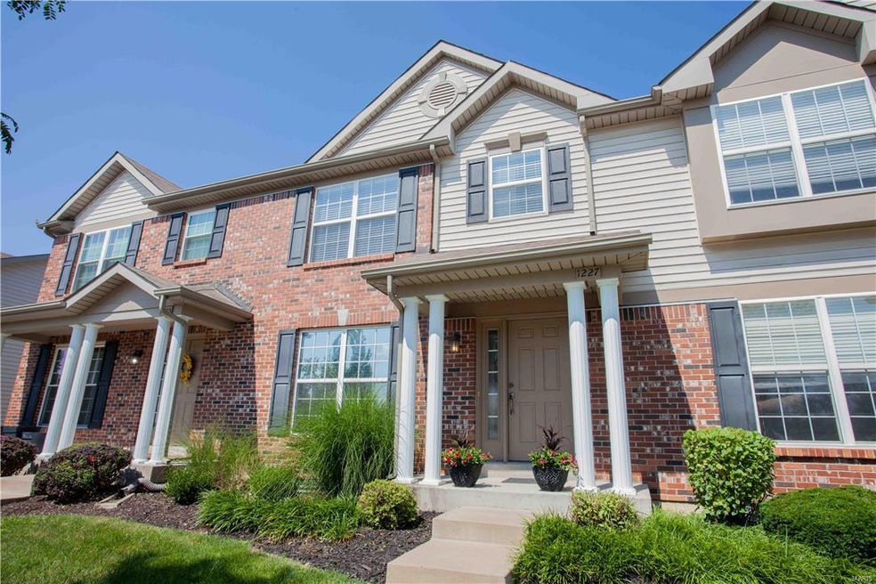 1227 Ridgeway Dr, Lake Saint Louis, MO 63367 - photo 1