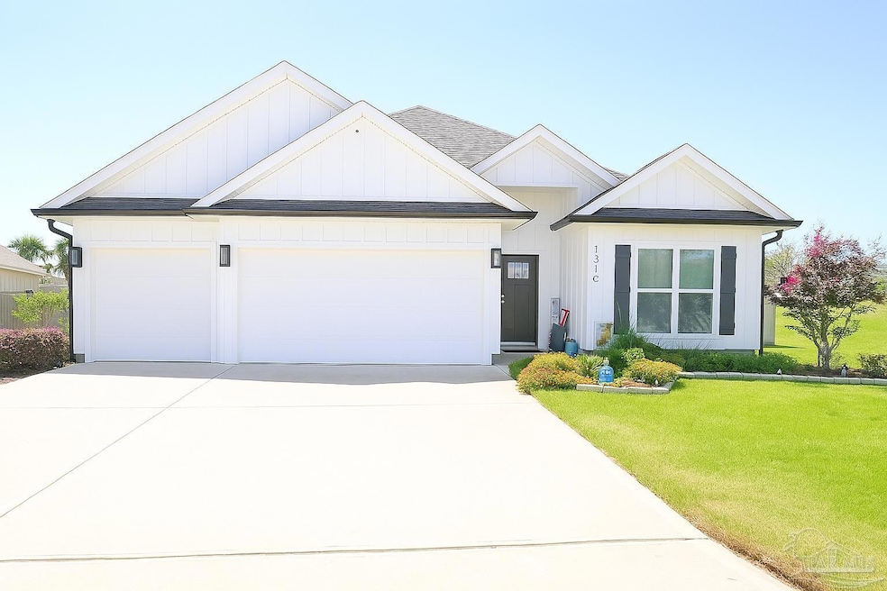 Under Contract $525,000