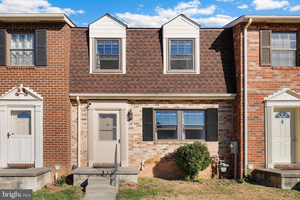 15 Holland Hill Ct, Catonsville, MD 21228 - photo 1