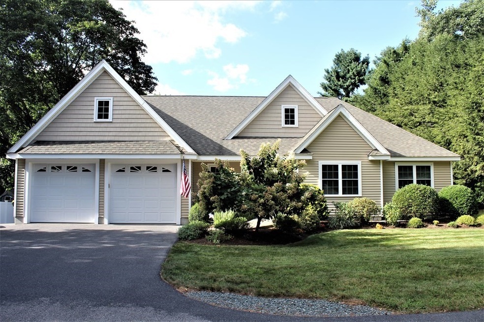 781 King St, Franklin, MA 02038 - photo 1