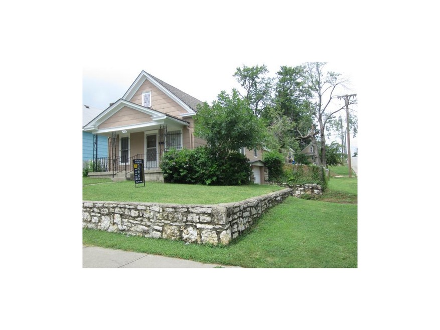 FRONT/SIDE OF HOME