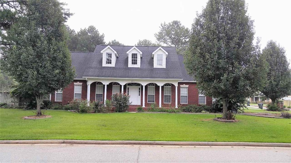 201 Bay Laurel Cir, Warner Robins, GA 31088 - photo 1