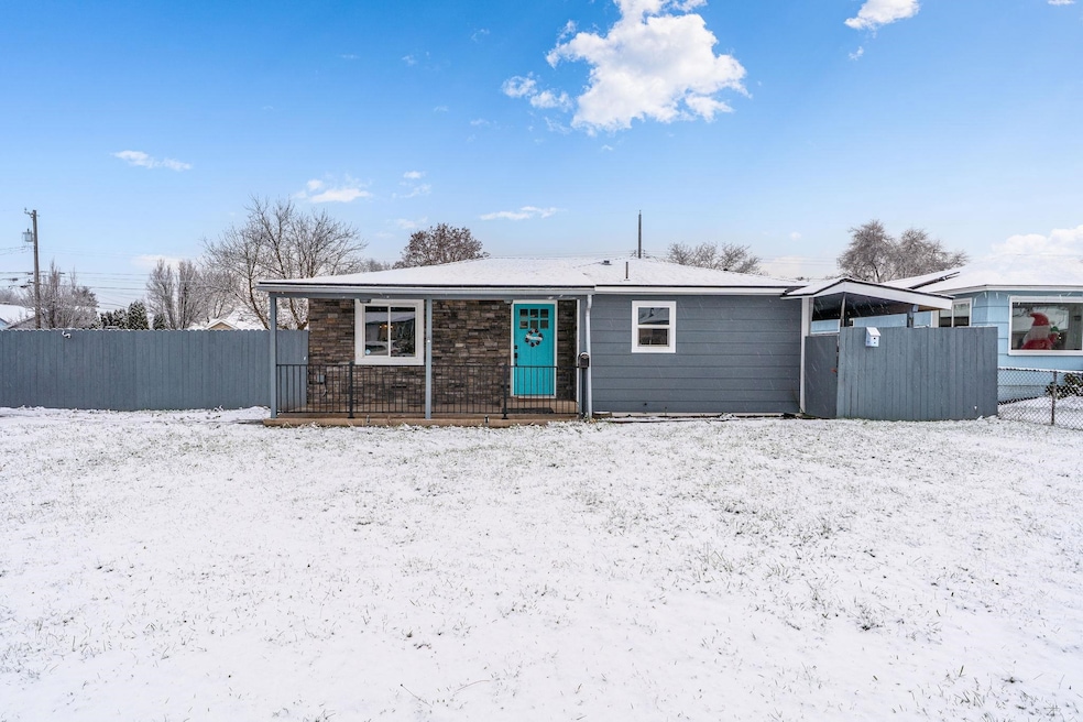 2008 E Nebraska Ave, Spokane, WA 99208 - photo 1