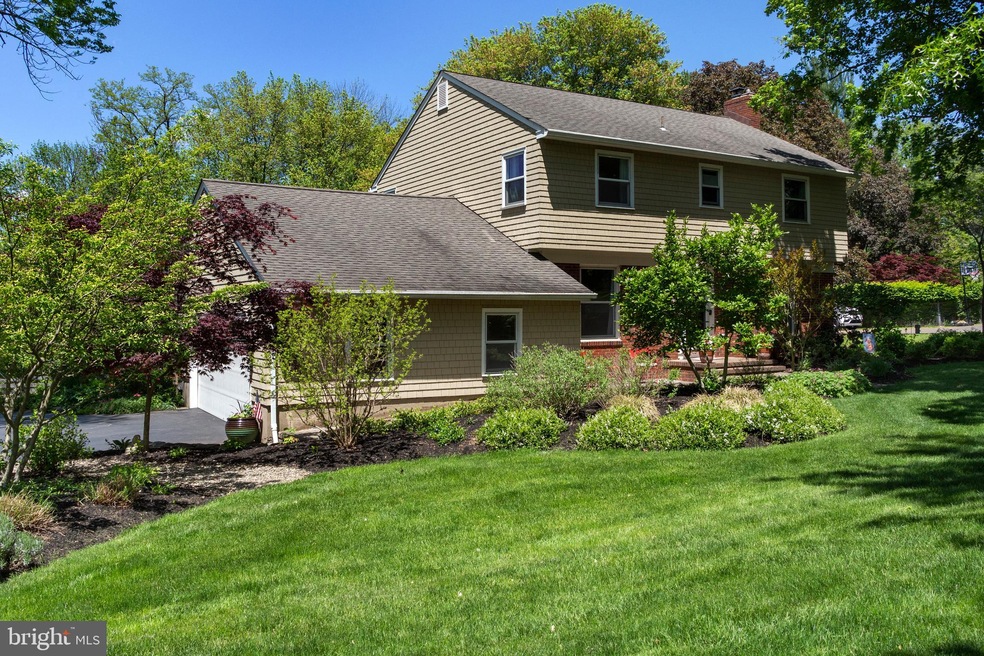 16 Perry Dr, Ewing, NJ 08628 - photo 1