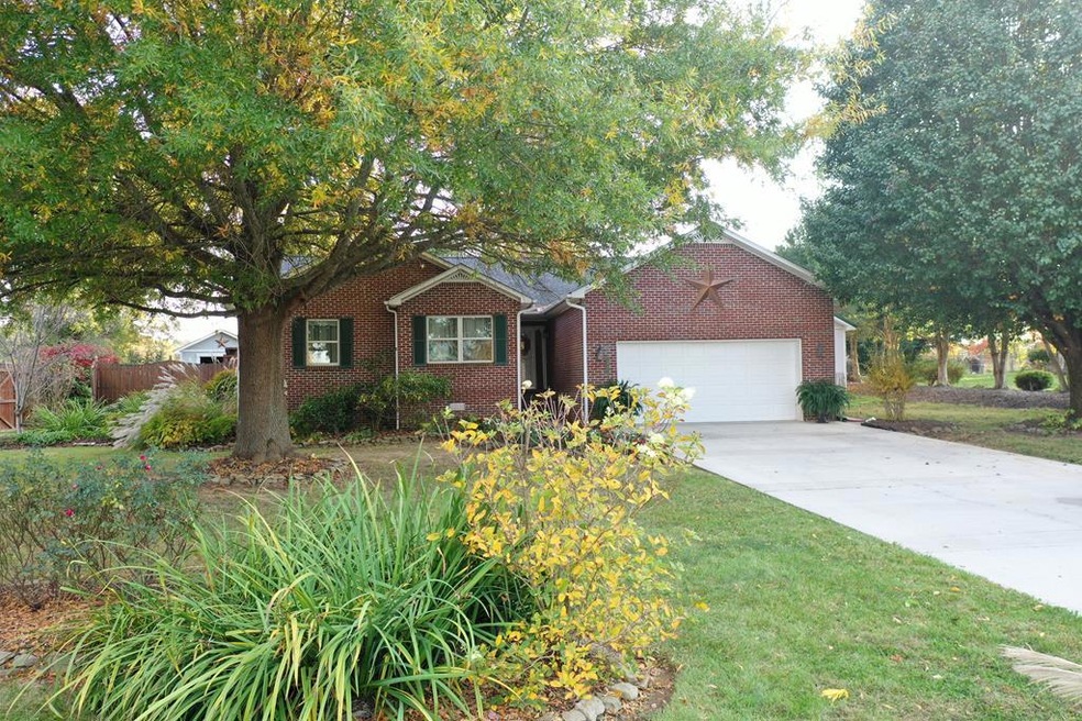 2841 Paran Pointe Dr, Cookeville, TN 38506 - photo 1