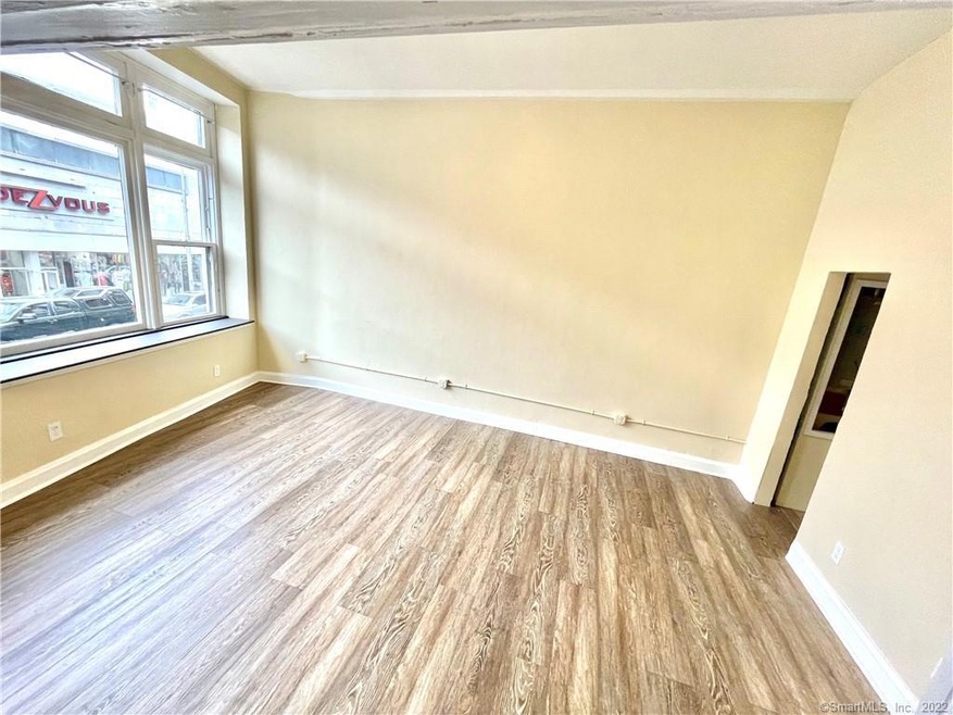 77 Bank St unit 1B, Waterbury, CT 06702 - photo 1