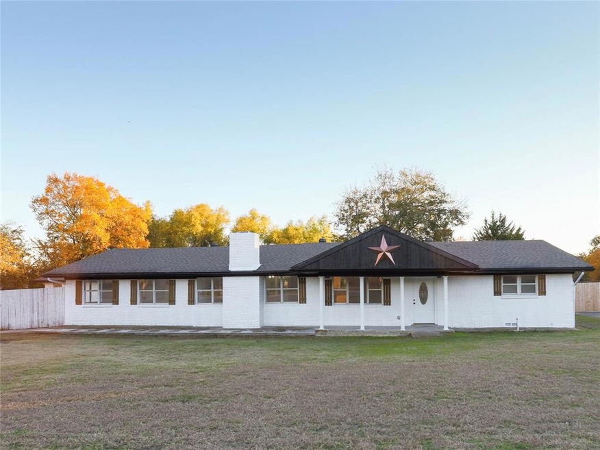 9200 Martin Dr, North Richland Hills, TX 76182 - photo 1