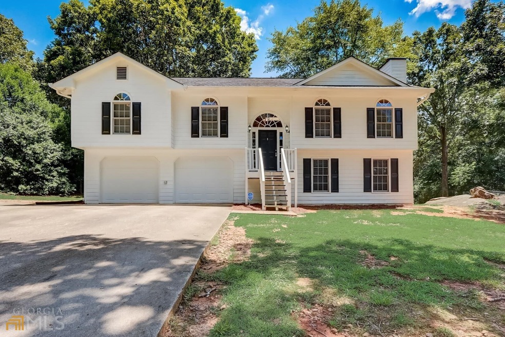 143 Stoneview Dr, Hoschton, GA 30548 - photo 1