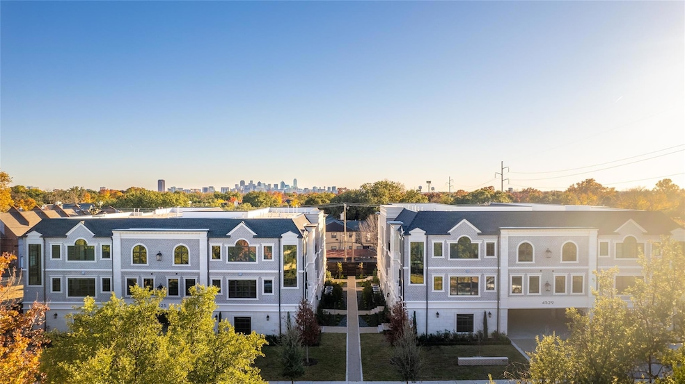 For Sale $1,575,000 • Co-Listing Agent