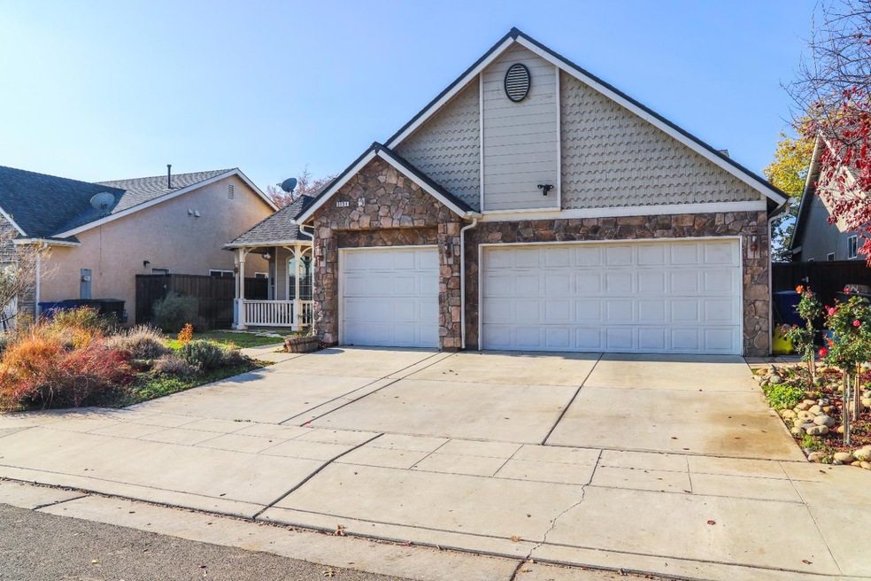 3131 N Bridle Ave, Fresno, CA 93727 - photo 1