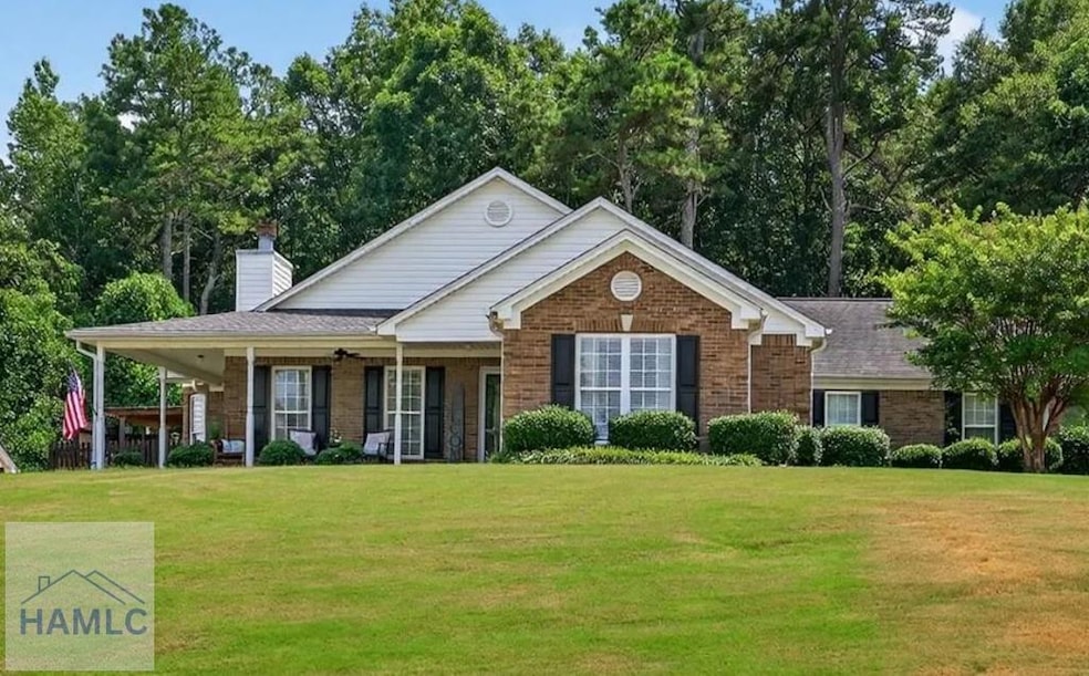 726 Overlook Dr, Winder, GA 30680 - photo 1