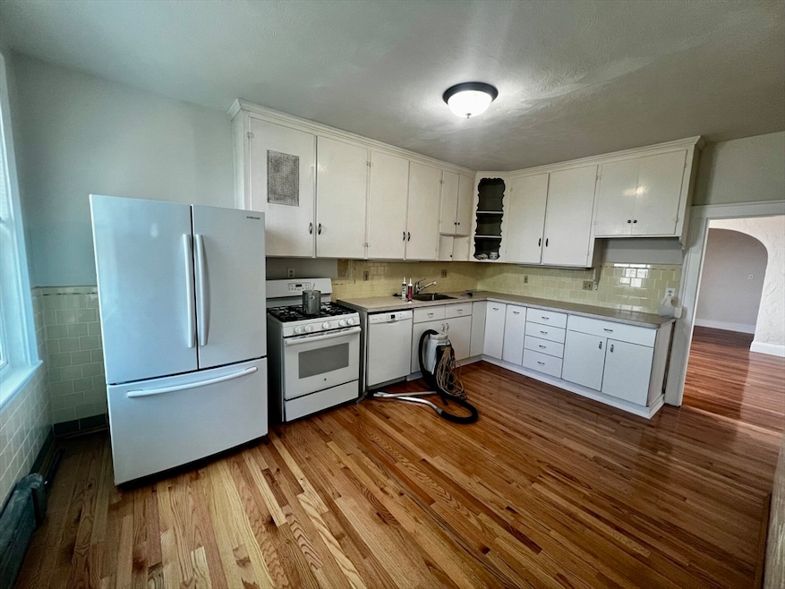 169 Campbell Ave unit 3, Revere, MA 02151 - photo 1