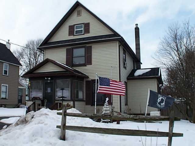 Exterior Front Welcome to 36 Pine Street