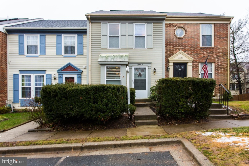 19013 Partridge Wood Dr, Germantown, MD 20874 - photo 1