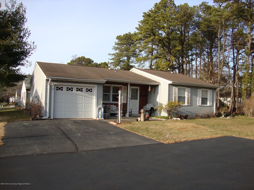 46 S Chestnut Ave, Whiting, NJ 08759 - photo 1