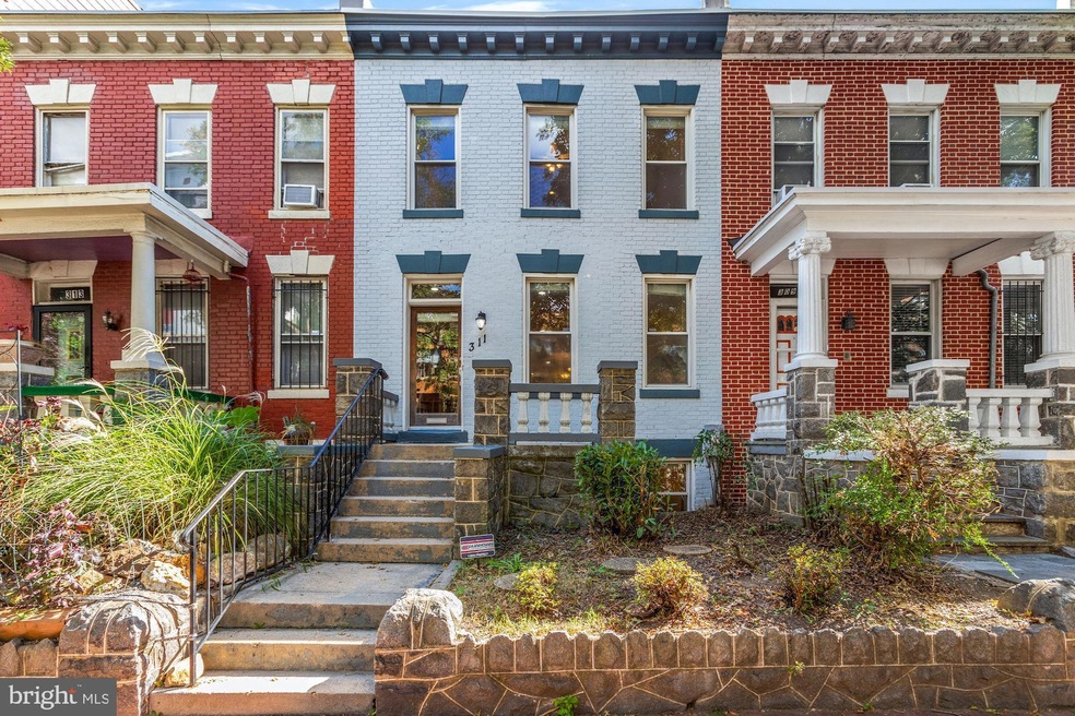 311 I St NE, Washington, DC 20002 - photo 1