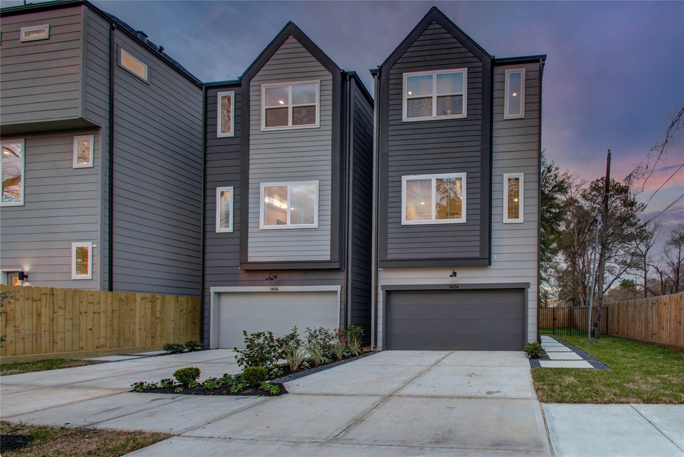 1406 Mansfield St, Houston, TX 77091 - photo 1