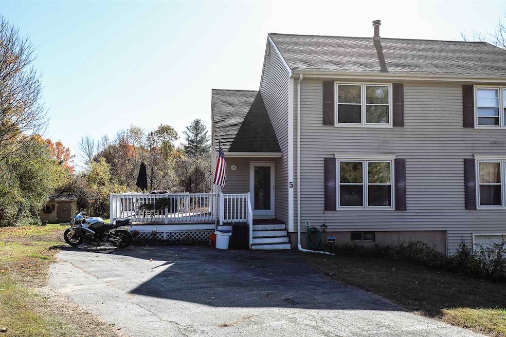 5 Richardson Dr unit L, Derry, NH 03038 - photo 1