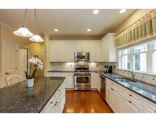 5 Aberdeen unit 5, Plymouth, MA 02360 - photo 1