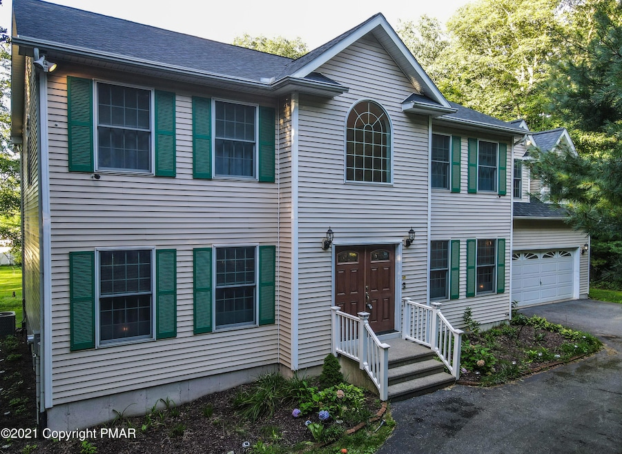 167 Chipperfield Dr, Effort, PA 18330 - photo 1