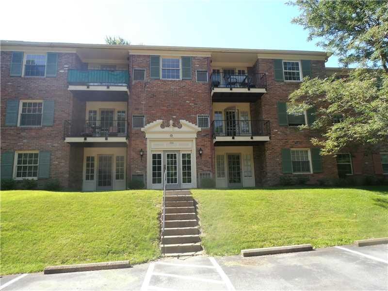 930 Adam Dr unit H, Pittsburgh, PA 15216 - photo 1