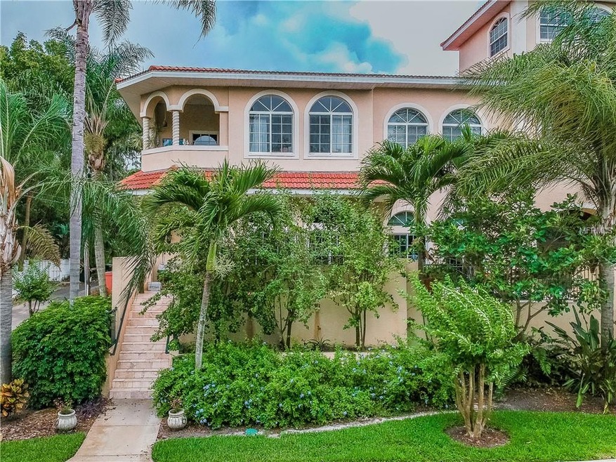 Beautiful Front Entry