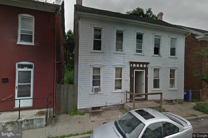 228 N Locust St, Hagerstown, MD 21740 - photo 1