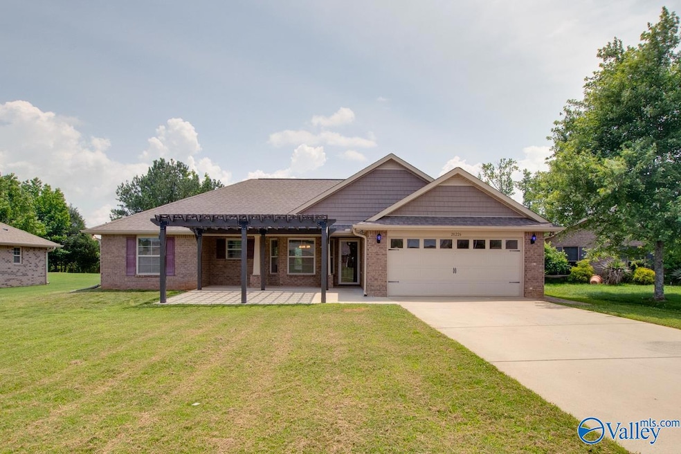 28226 Odie Scott Dr, Ardmore, AL 35739 - photo 1