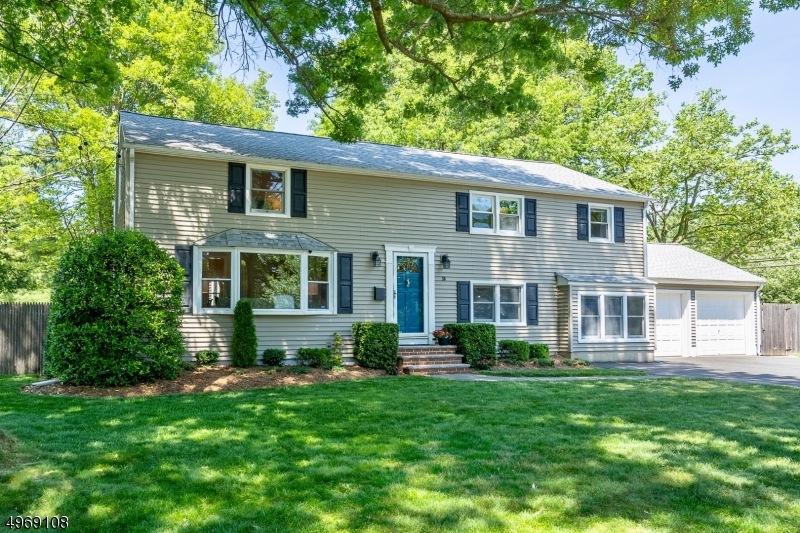 38 Bergen Rd, New Providence, NJ 07974 - photo 1