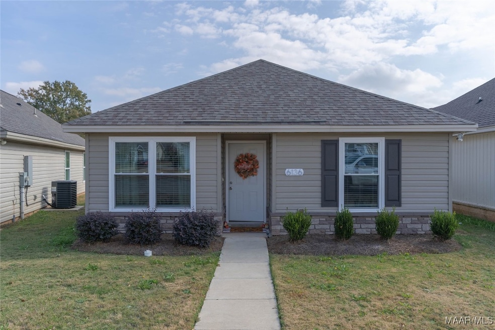 6136 Burbank Crossing Loop, Montgomery, AL 36117 - photo 1