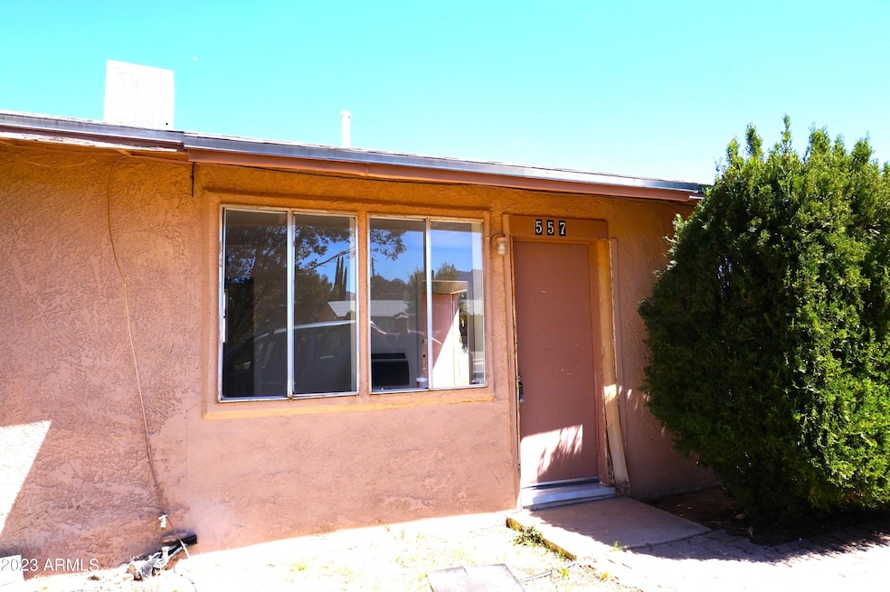 557 Graham Place, Sierra Vista, AZ 85635 - photo 1