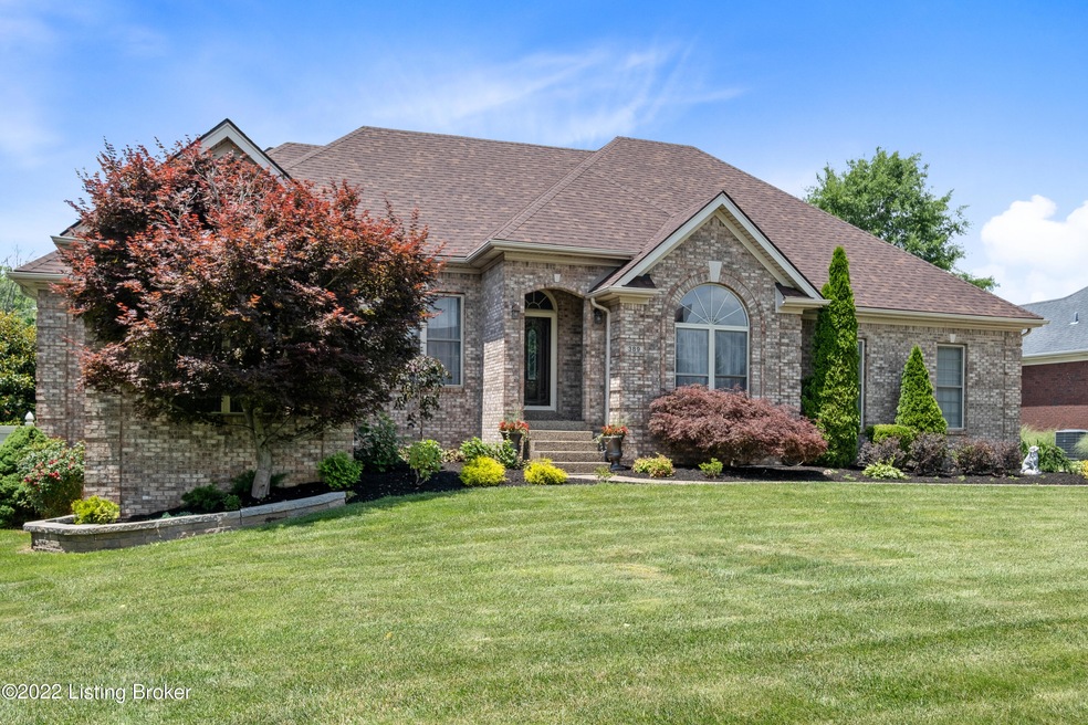 389 Blackberry Cir, Mount Washington, KY 40047 - photo 1
