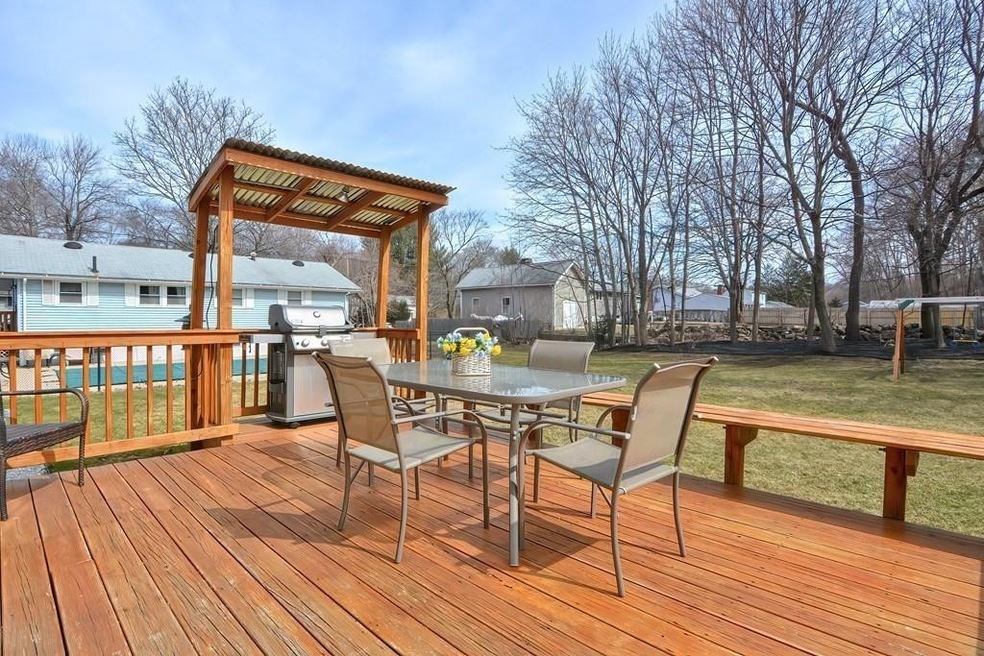 4 Superior Dr, Hudson, MA 01749 - photo 1