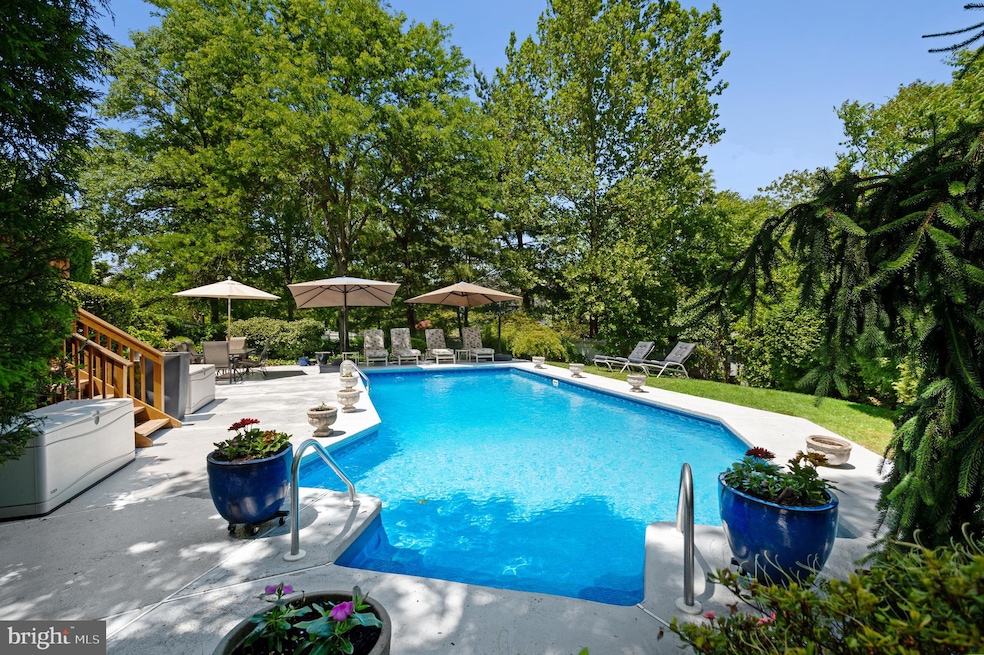 Sold $878,000 • Co-Listing Agent